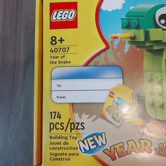 Lego Year of the Snake 2025 40707 - Picture 3 of 4